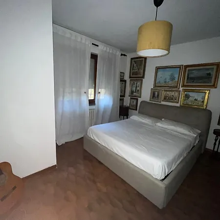 Enzo's House Guest house