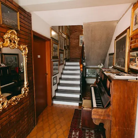 Enzo's House *