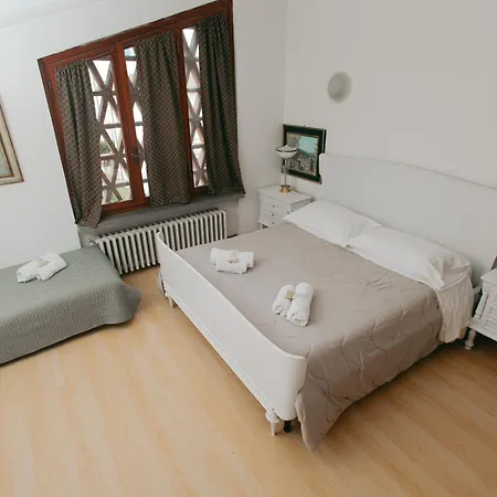 Guest house Enzo's House *